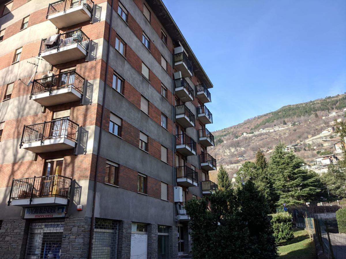 Casa Della Nonna Per Voi Parcheggio Gratuito Condizionatore Portatile Cir 0052 アオスタ エクステリア 写真